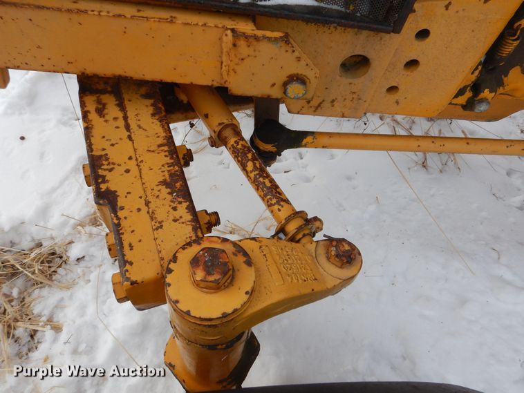 image for item NE9394 John Deere  302-G tractor