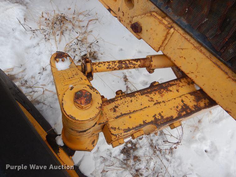 image for item NE9394 John Deere  302-G tractor