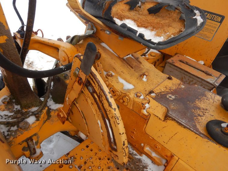 image for item NE9394 John Deere  302-G tractor