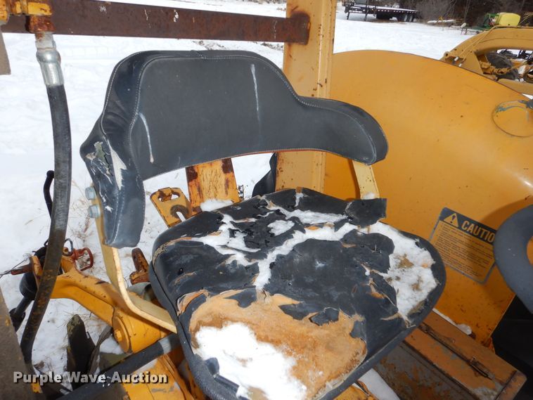 image for item NE9394 John Deere  302-G tractor