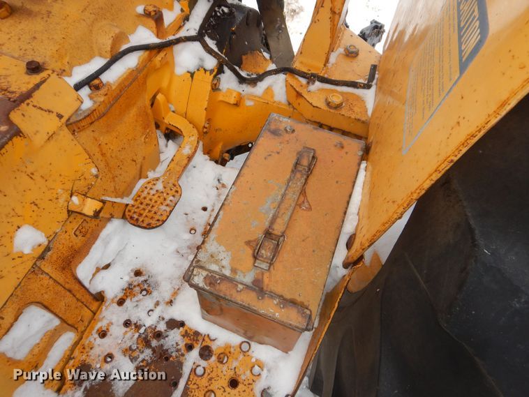 image for item NE9394 John Deere  302-G tractor