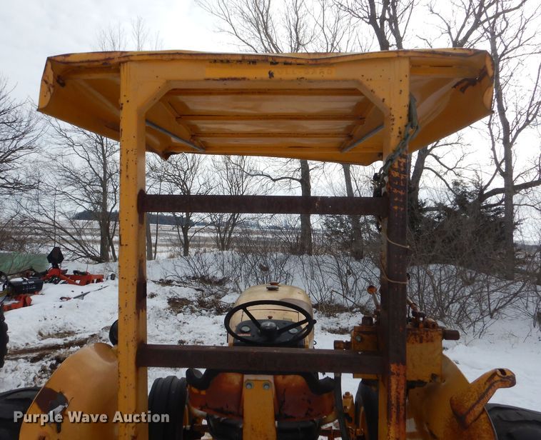 image for item NE9394 John Deere  302-G tractor