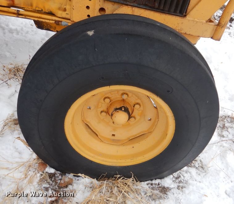 image for item NE9394 John Deere  302-G tractor