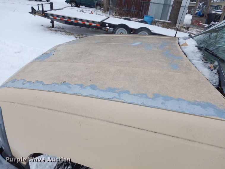 image for item NE9398 1992 Chevrolet Cheyenne C1500 pickup truck