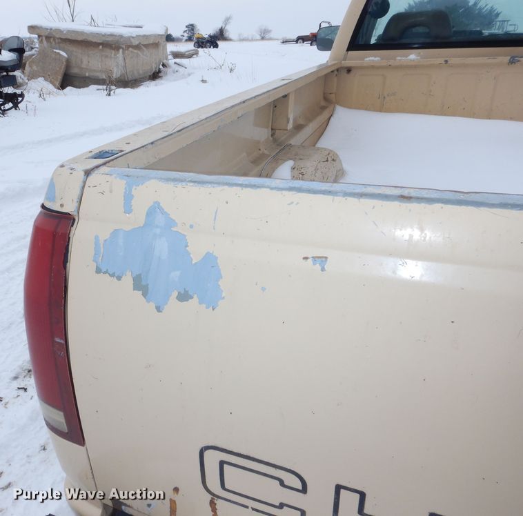 image for item NE9398 1992 Chevrolet Cheyenne C1500 pickup truck