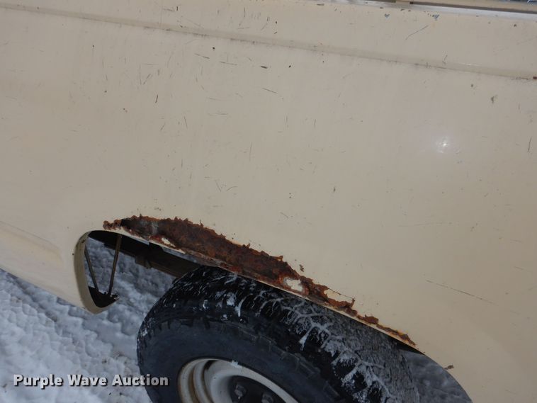 image for item NE9398 1992 Chevrolet Cheyenne C1500 pickup truck