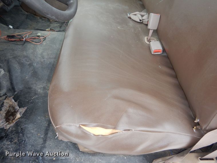 image for item NE9398 1992 Chevrolet Cheyenne C1500 pickup truck