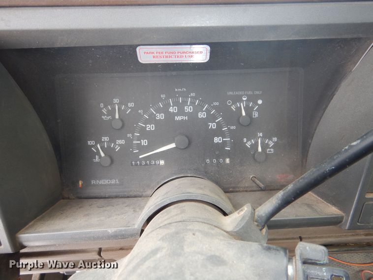 image for item NE9398 1992 Chevrolet Cheyenne C1500 pickup truck