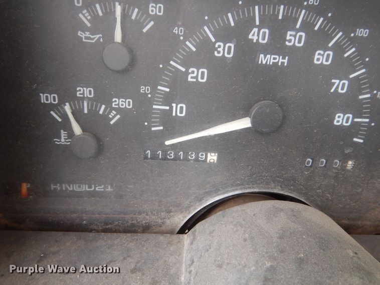 image for item NE9398 1992 Chevrolet Cheyenne C1500 pickup truck