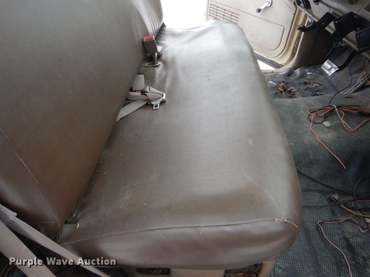 image for item NE9398 1992 Chevrolet Cheyenne C1500 pickup truck