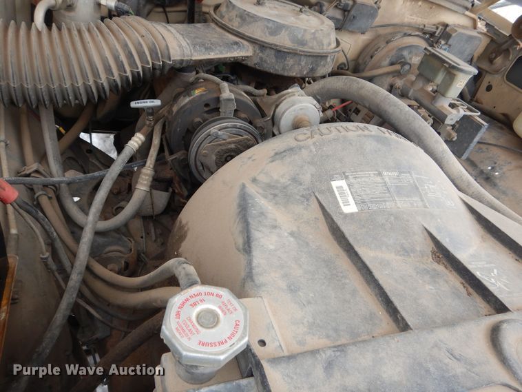 image for item NE9398 1992 Chevrolet Cheyenne C1500 pickup truck