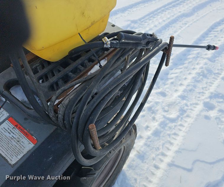 image for item NE9400 2002 Polaris Magnum 500 ATV