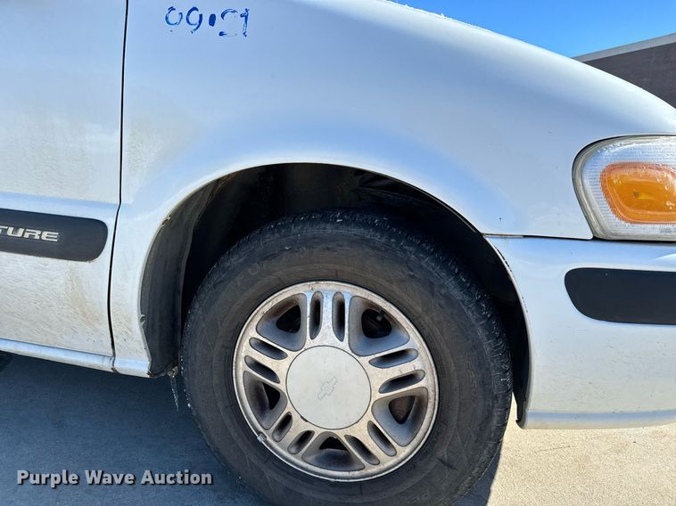 image for item NI9720 1999 Chevrolet Venture  van