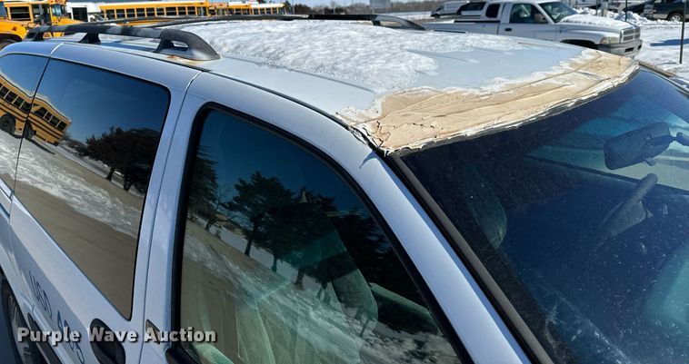 image for item NI9720 1999 Chevrolet Venture  van