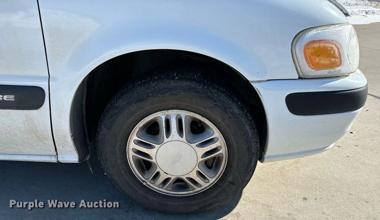 image for item NI9720 1999 Chevrolet Venture  van