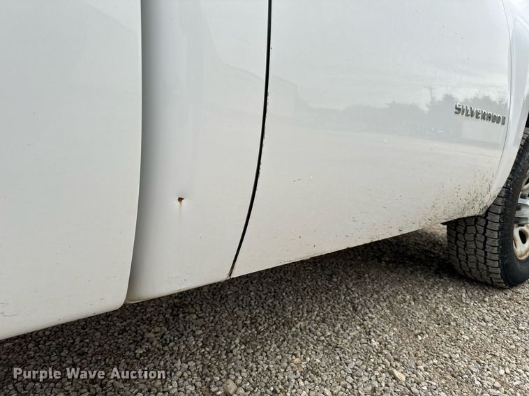 image for item NM9200 2008 Chevrolet Silverado 1500 pickup truck