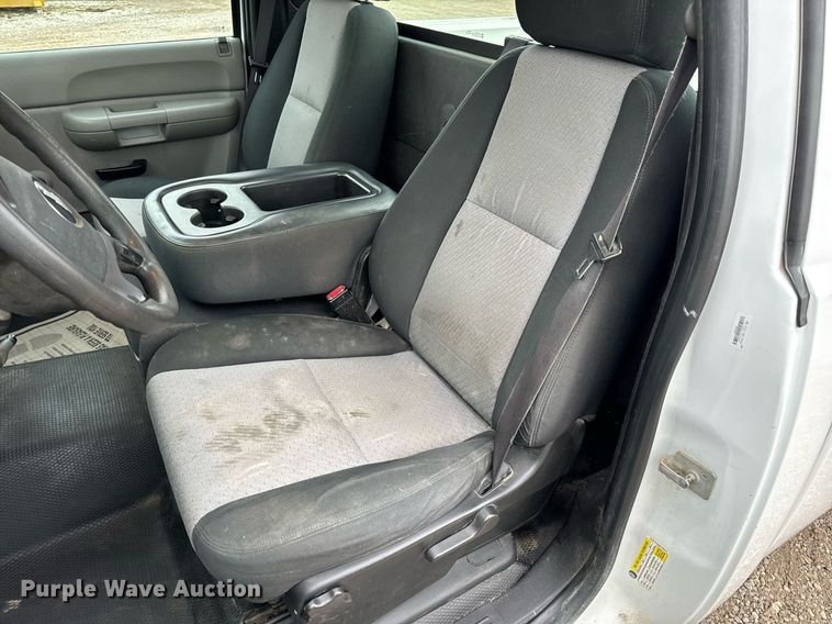 image for item NM9200 2008 Chevrolet Silverado 1500 pickup truck