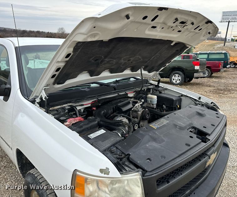 image for item NM9200 2008 Chevrolet Silverado 1500 pickup truck