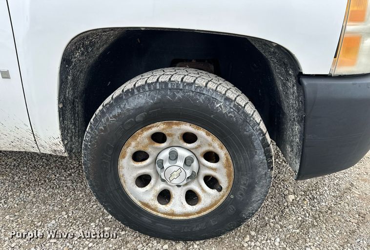 image for item NM9200 2008 Chevrolet Silverado 1500 pickup truck