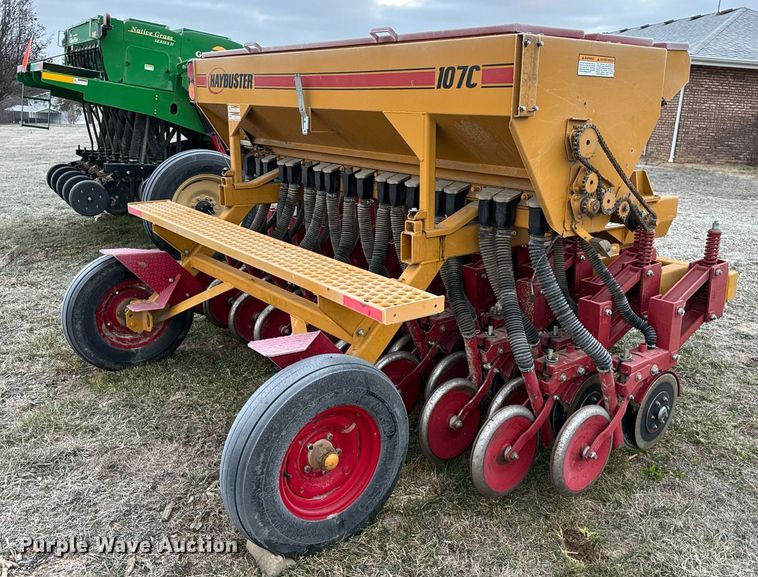 image for item NM9208 Haybuster 107C grain drill