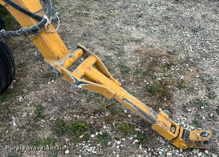 image for item NM9208 Haybuster 107C grain drill