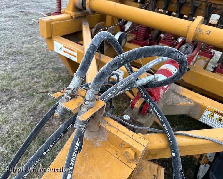 image for item NM9208 Haybuster 107C grain drill