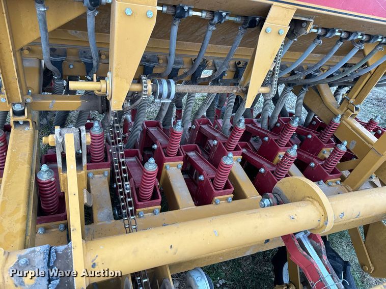 image for item NM9208 Haybuster 107C grain drill