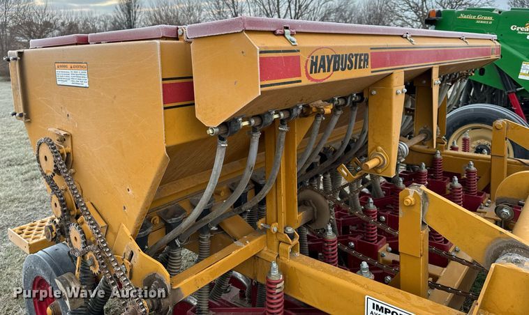 image for item NM9208 Haybuster 107C grain drill