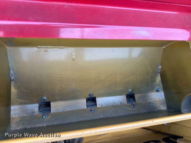 image for item NM9208 Haybuster 107C grain drill