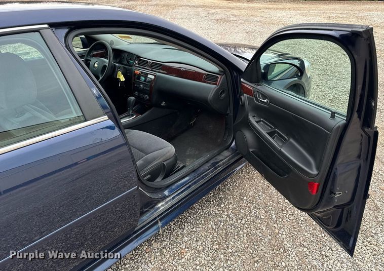 image for item NM9213 2009 Chevrolet Impala LS 