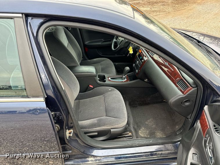 image for item NM9213 2009 Chevrolet Impala LS 
