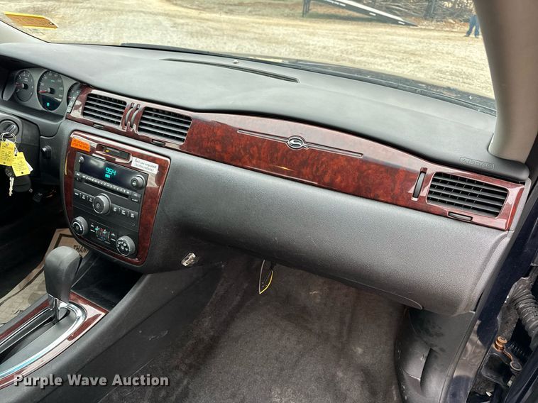 image for item NM9213 2009 Chevrolet Impala LS 
