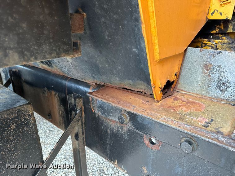 image for item NM9215 2006 International 7400 dump truck