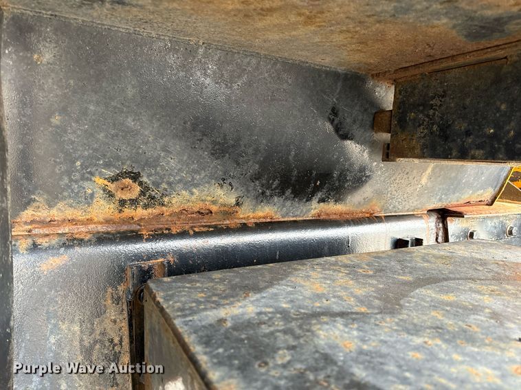 image for item NM9215 2006 International 7400 dump truck