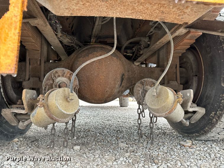 image for item NM9215 2006 International 7400 dump truck