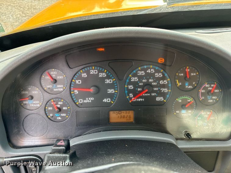 image for item NM9215 2006 International 7400 dump truck