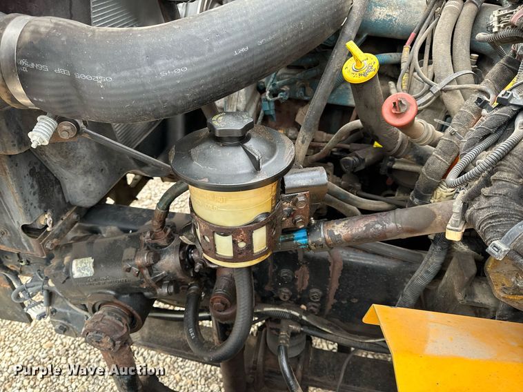 image for item NM9215 2006 International 7400 dump truck