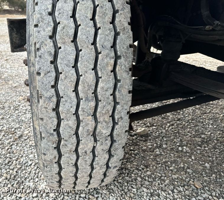 image for item NM9215 2006 International 7400 dump truck