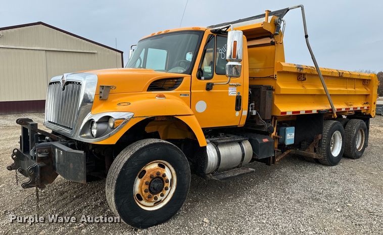 image for item NM9216 2011 International WorkStar 7400 dump truck