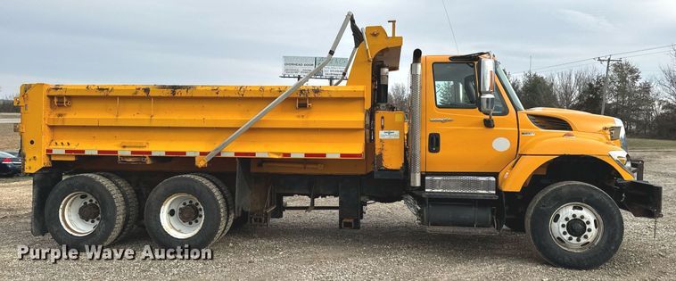 image for item NM9216 2011 International WorkStar 7400 dump truck
