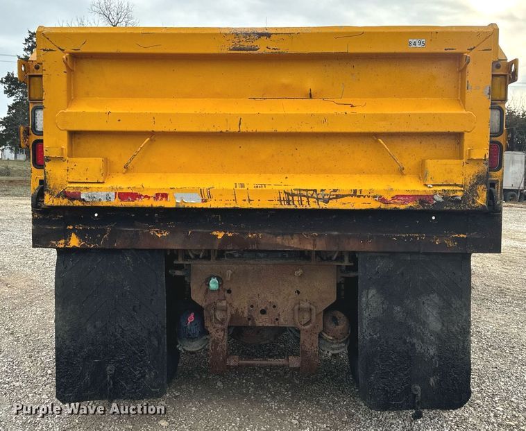 image for item NM9216 2011 International WorkStar 7400 dump truck