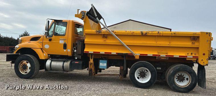 image for item NM9216 2011 International WorkStar 7400 dump truck
