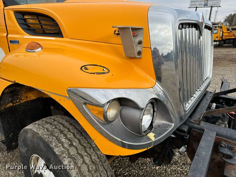 image for item NM9216 2011 International WorkStar 7400 dump truck