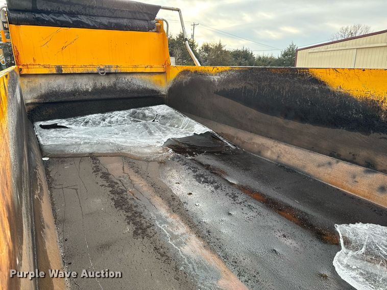 image for item NM9216 2011 International WorkStar 7400 dump truck