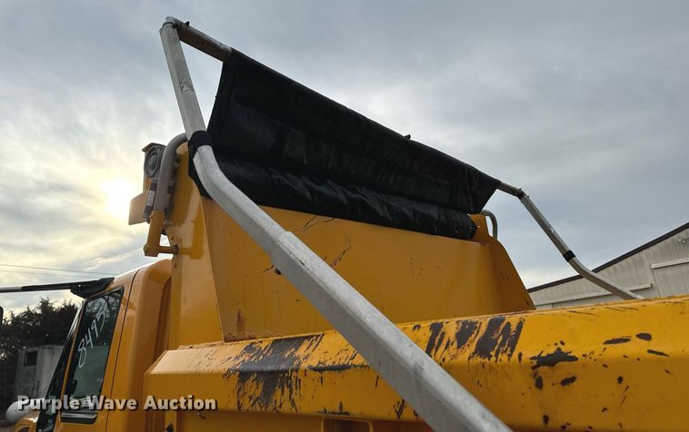 image for item NM9216 2011 International WorkStar 7400 dump truck