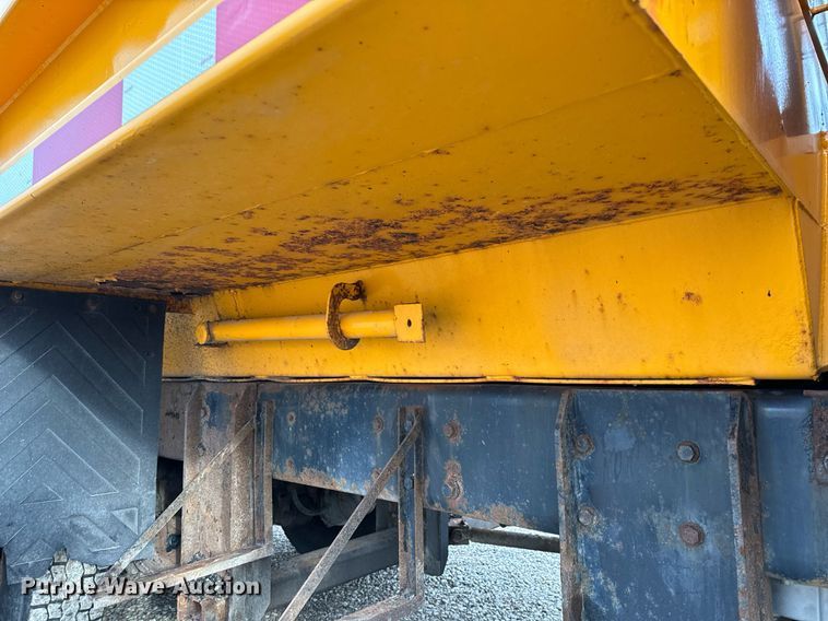 image for item NM9216 2011 International WorkStar 7400 dump truck