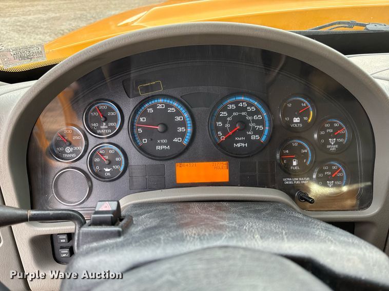 image for item NM9216 2011 International WorkStar 7400 dump truck