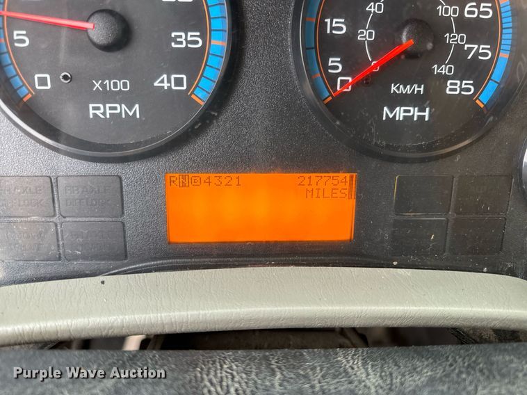 image for item NM9216 2011 International WorkStar 7400 dump truck