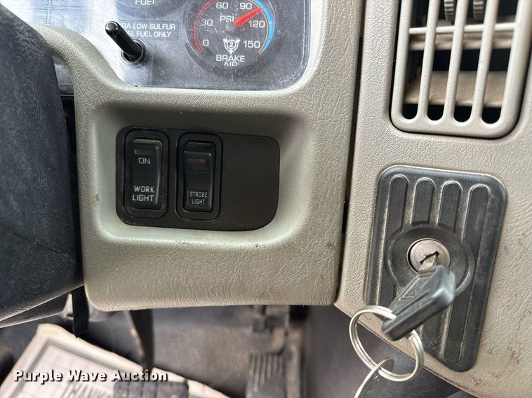 image for item NM9216 2011 International WorkStar 7400 dump truck