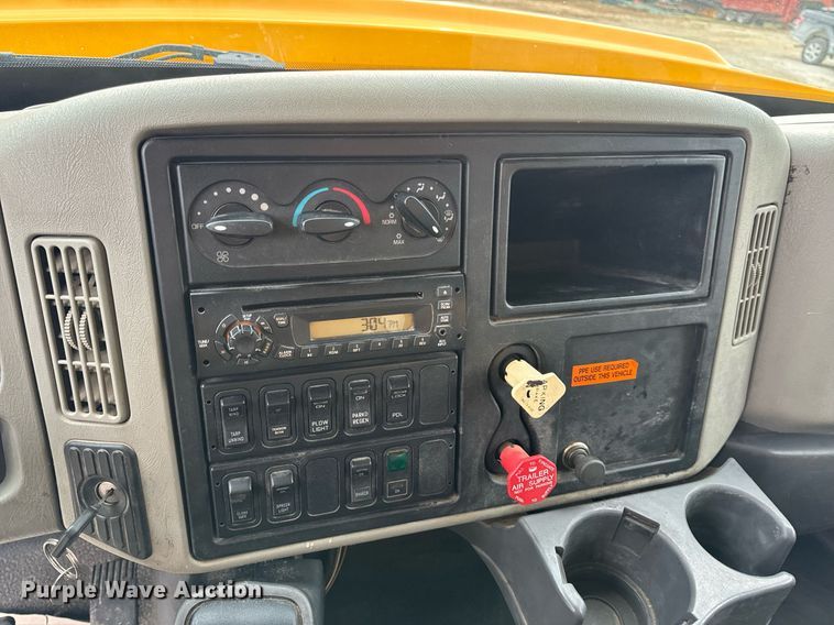 image for item NM9216 2011 International WorkStar 7400 dump truck